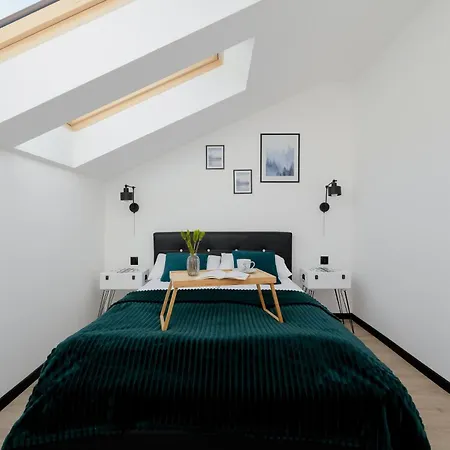 Nowoczesny W Szczyrku Z Umeblowanym Balkonem By Renters